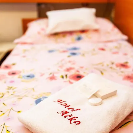 Hotel Acko
