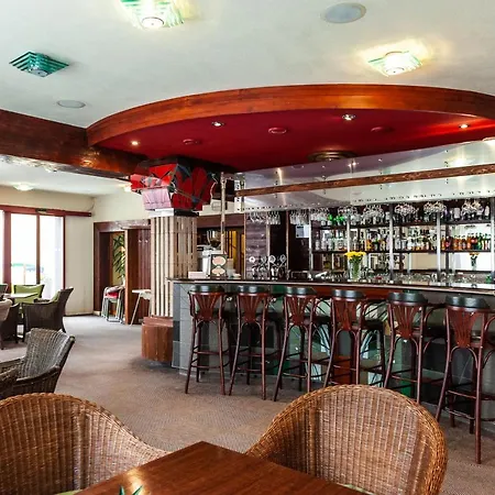 Acko ルジョムベロク