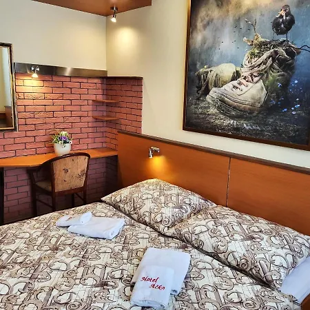 Hotel Acko